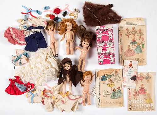 THREE VOGUE GINNY DOLLS, WITH AN