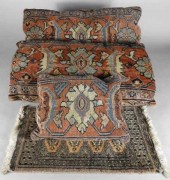 THROW CUSHIONS & SMALL MATA gr