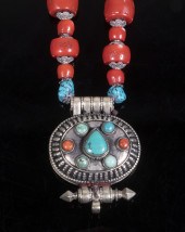 TIBETAN BEAD & GAU PENDANT NEC
