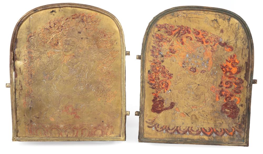 TIBETAN GILT COPPER BOXTibetan Gilt
