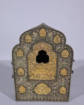 TIBETAN GILT GHAU PRAYER BOX<b