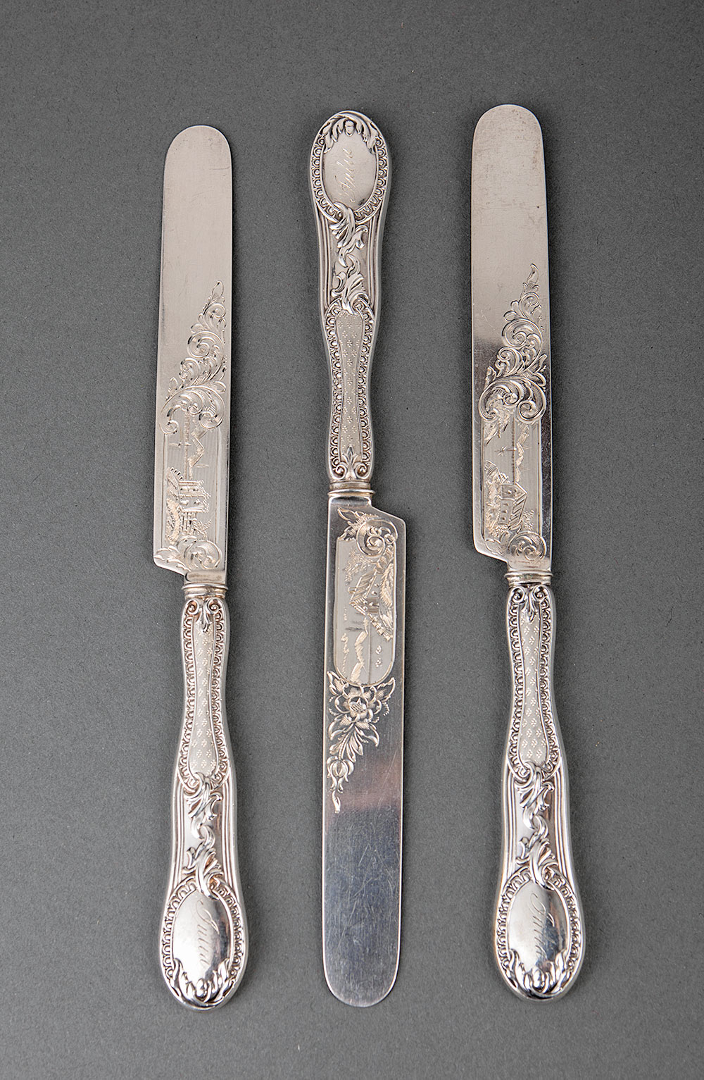 TIFF & WHITING COIN SILVER LUNCHEON