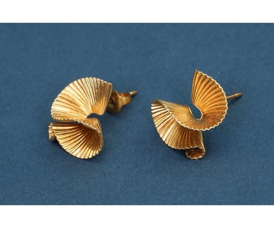 Tiffany 14k gold ladies earrings.