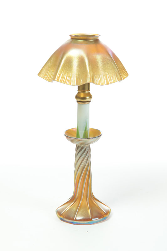 TIFFANY CANDLESTICK WITH SHADE. 