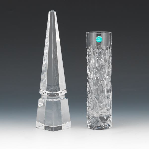 TIFFANY & CO CRYSTAL GLASS VASE AND