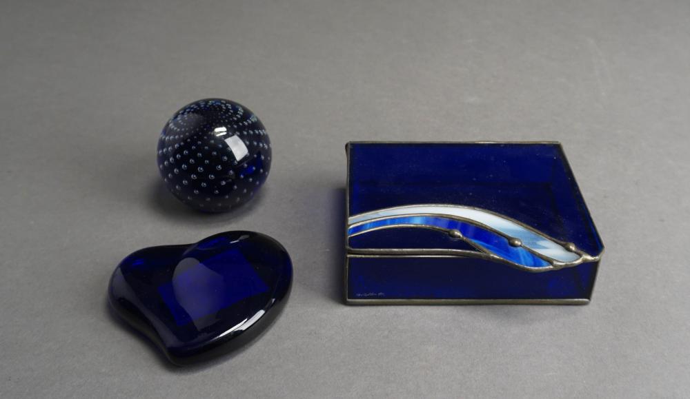 TIFFANY & CO. HEART PAPERWEIGHT,