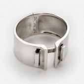 TIFFANY & CO WIDE T BAR CUFF B