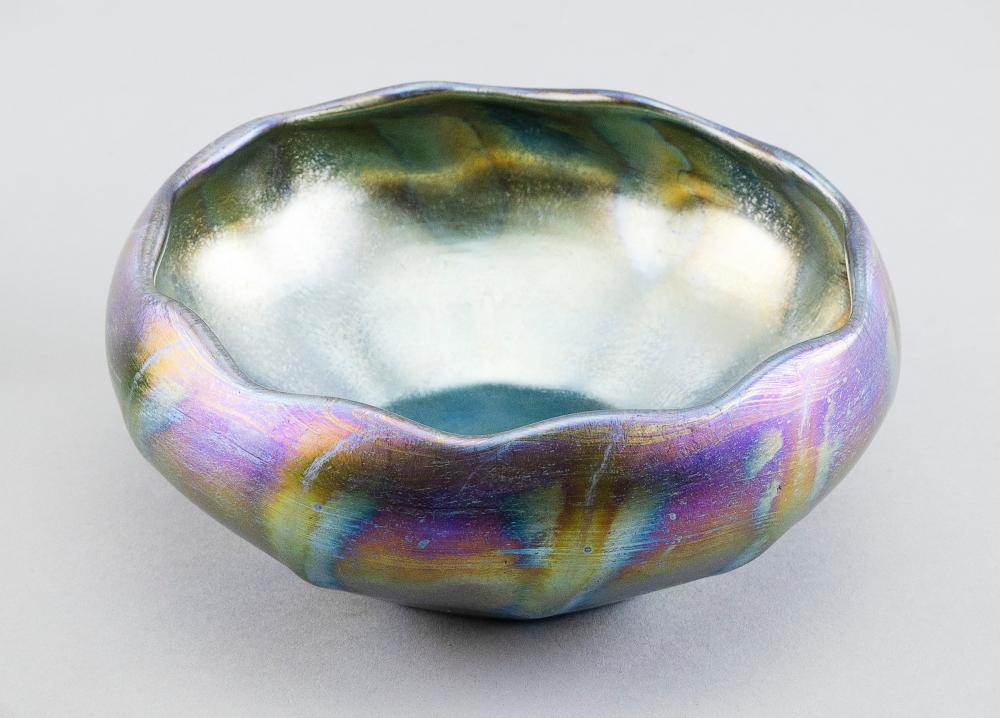 TIFFANY FAVRILE GLASS RIBBED BOWL
