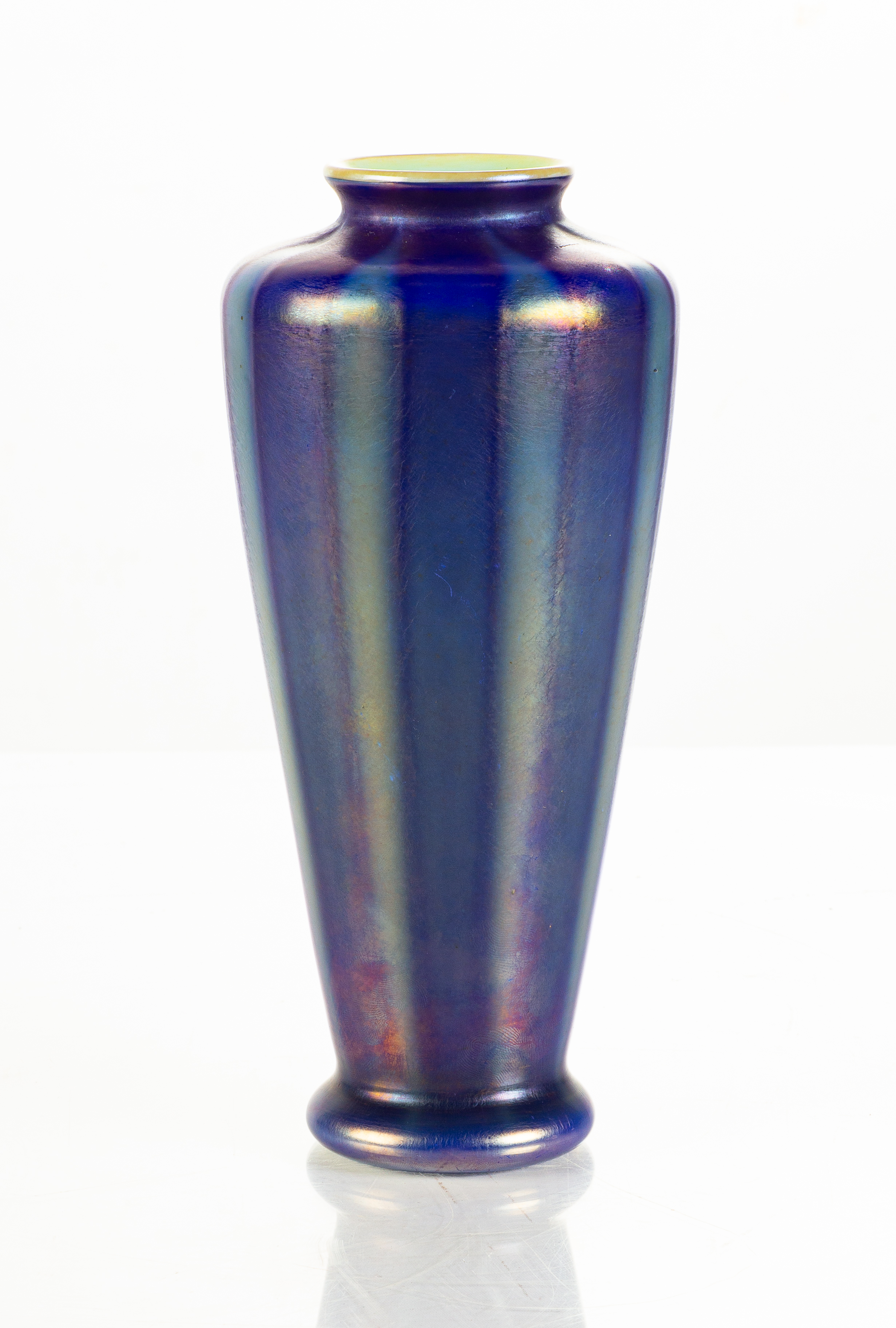 TIFFANY FAVRILE VASE Circa 1920.