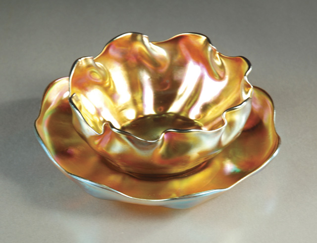 TIFFANY MAYONNAISE ART GLASS BOWL