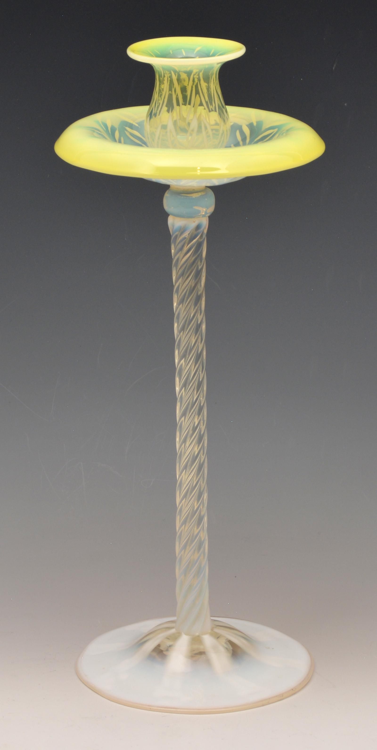 TIFFANY PASTEL FAVRILE FERN PATTERN