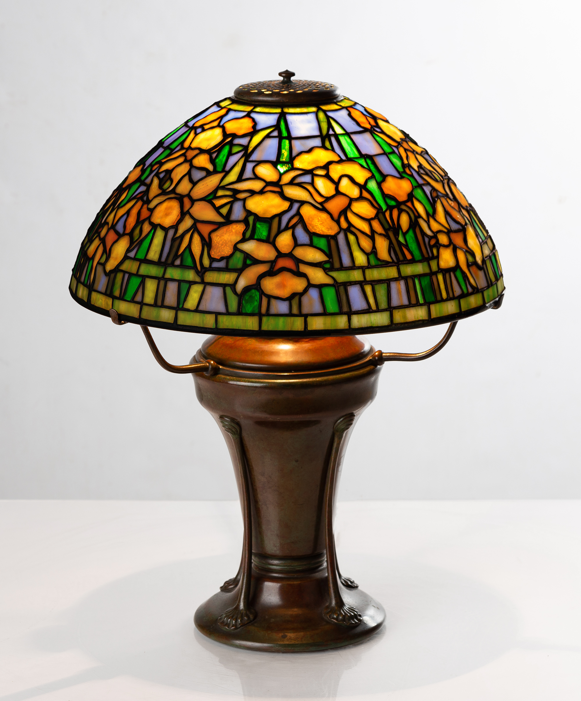 TIFFANY STUDIOS DAFFODIL LAMP Early
