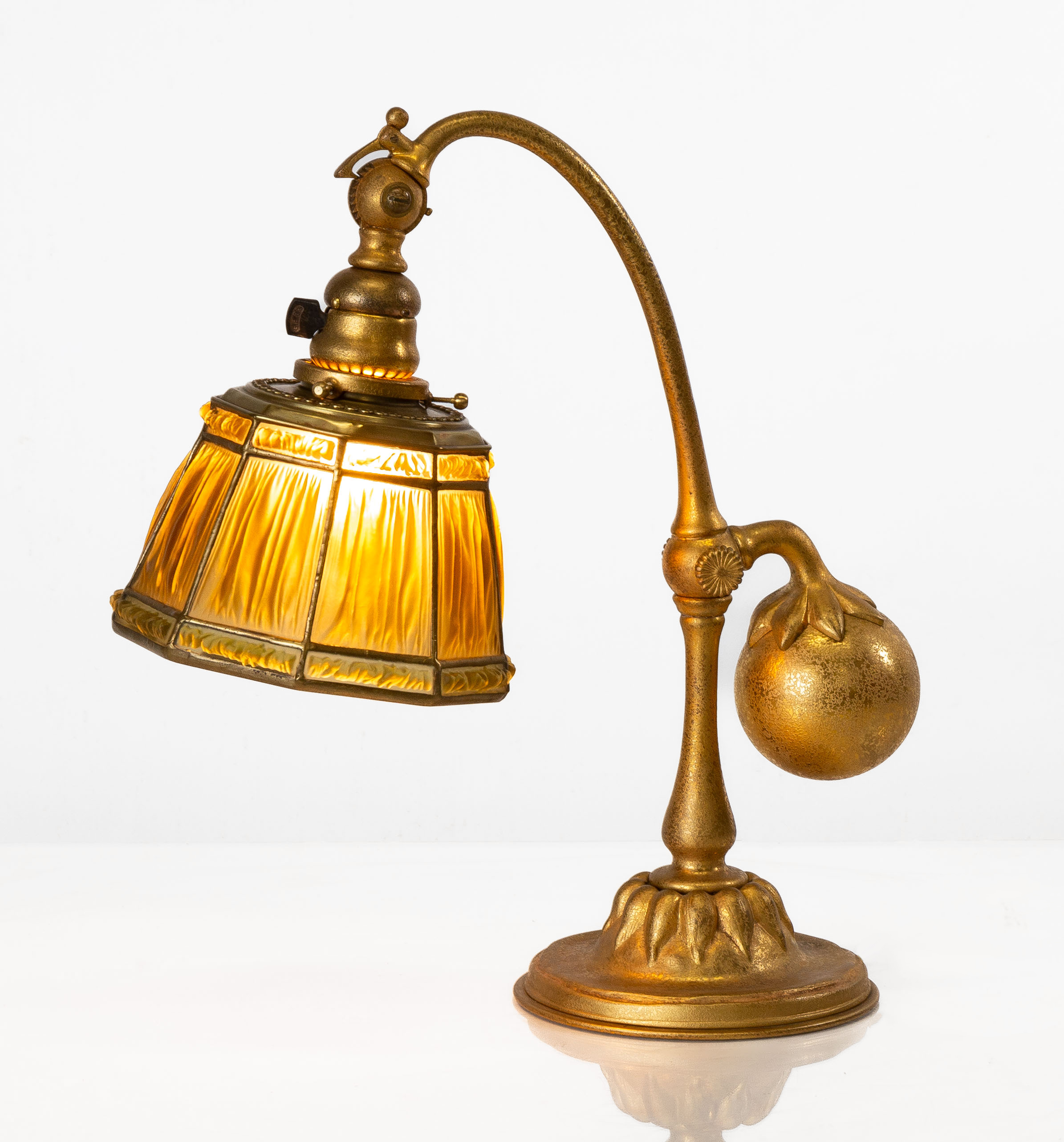 TIFFANY STUDIOS LINENFOLD