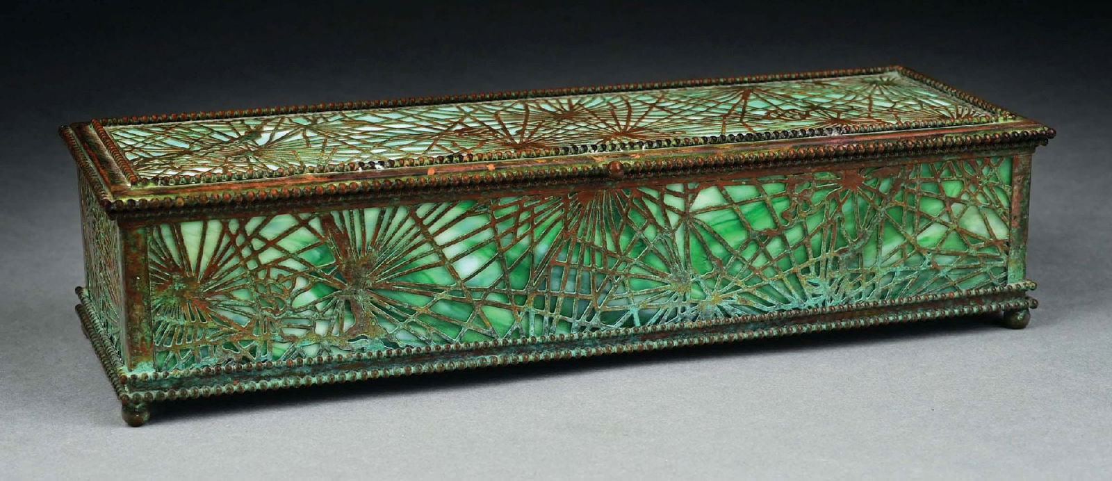 TIFFANY STUDIOS PINE NEEDLE GLOVE