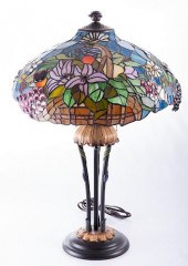 TIFFANY STYLE TABLE LAMPTable