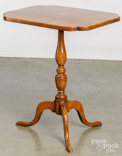 TIGER MAPLE CANDLESTANDNew