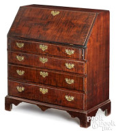 TIGER MAPLE SLANT FRONT DESK<b