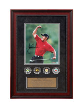 TIGER WOODS SIGNED 2005 MASTER