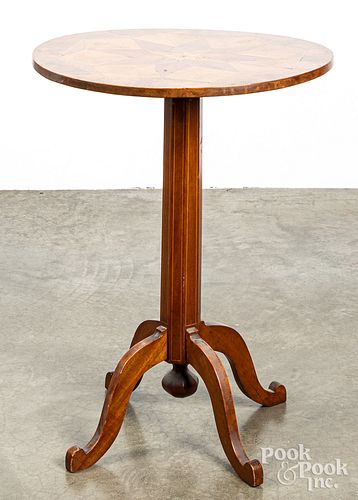 TILT TOP CANDLESTAND, 19TH C.Tilt
