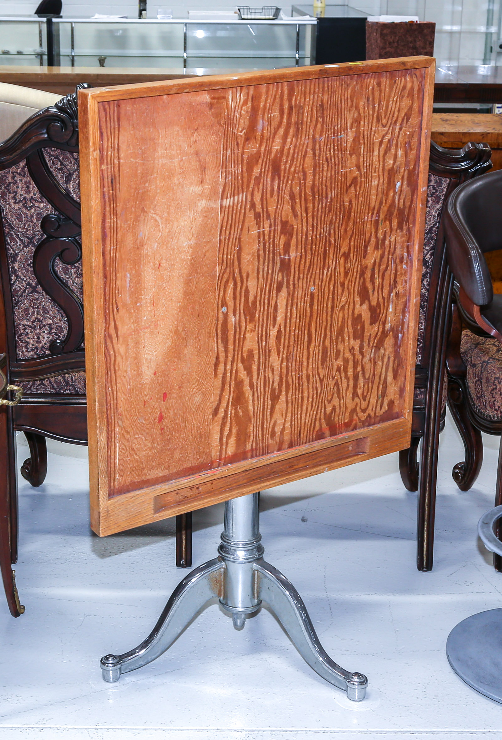 TILT-TOP ROTATING DRAFTING TABLE