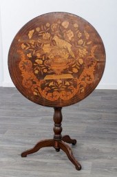 TILTING TOP TEA TABLEEarly 19t