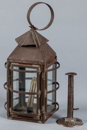 TIN BARN CARRY LANTERN AND HOG