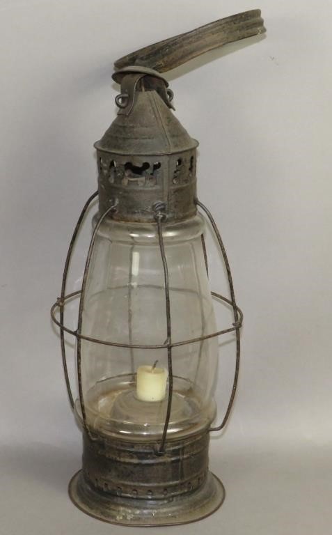 TIN FIXED GLOBE KEROSENE LANTERNca.