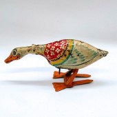TIN LITHOGRAPHED CLOCKWORK TOY