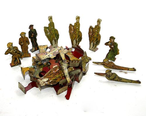 TIN TOY SOLDIERSForty-one tin toy