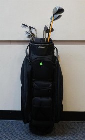 TITLEIST BLACK UTILITY GOLF BA