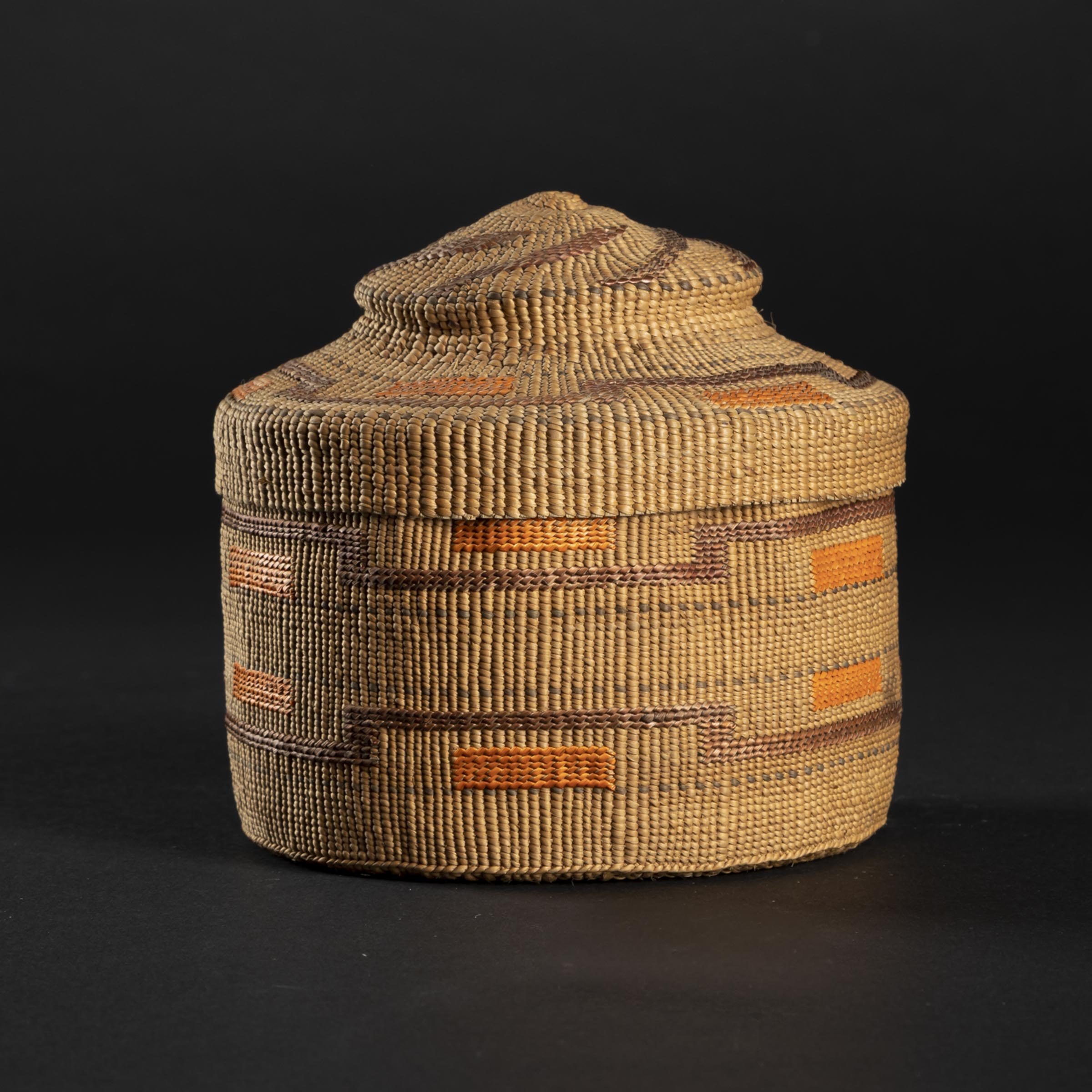 TLINGIT RATTLE TOP BASKET