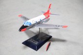 TOPPING MODEL AIRPLANE.  Ohio