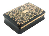 TORTOISESHELL SNUFF BOX WITH P