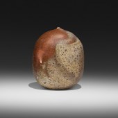 Toshiko Takaezu 1922–2011. Unt