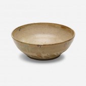 Toshiko Takaezu. Bowl. glazed