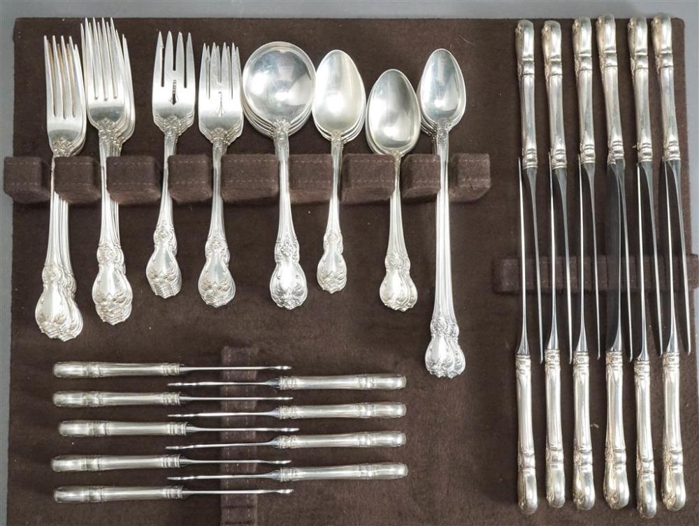 TOWLE 'OLD MASTER' PATTERN 80-PIECE