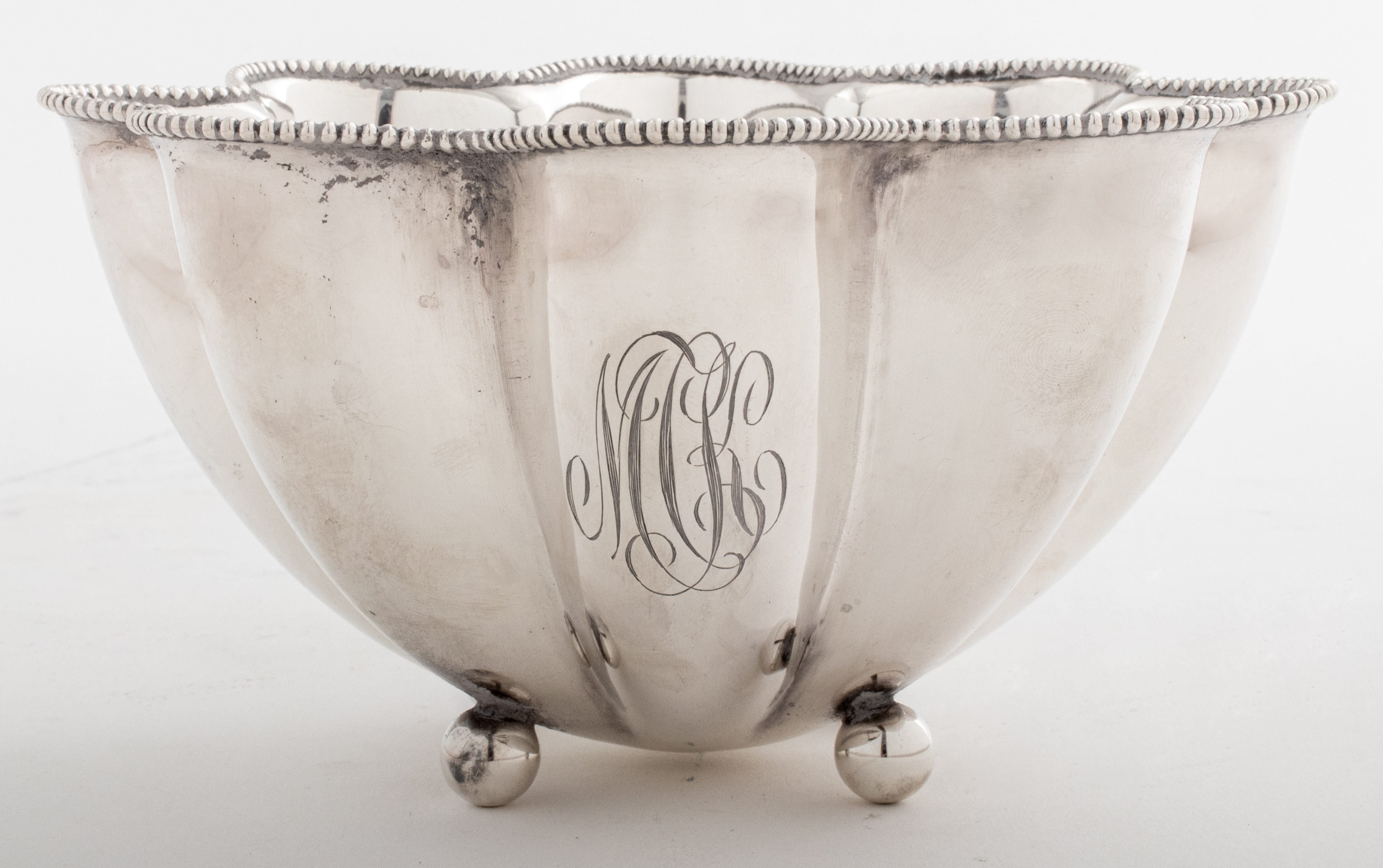 TOWLE STERLING SCALLOP-MOLDED