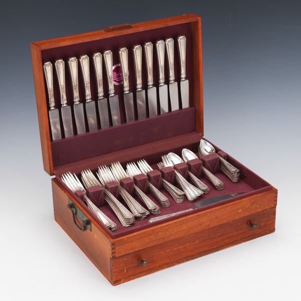 TOWLE STERLING SILVER SERVICE FOR
