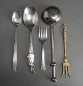 TOWLE STERLING SILVER SPOON, B
