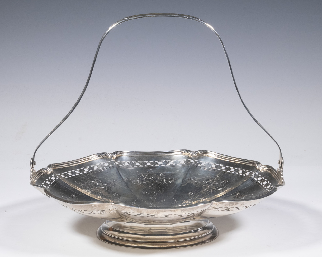 TOWLE STERLING SWING HANDLE FRUIT