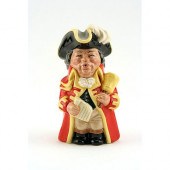 TOWN CRIER D6920 - ROYAL DOULT