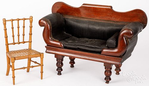 TOY EMPIRE MAHOGANY DOLL SOFAToy