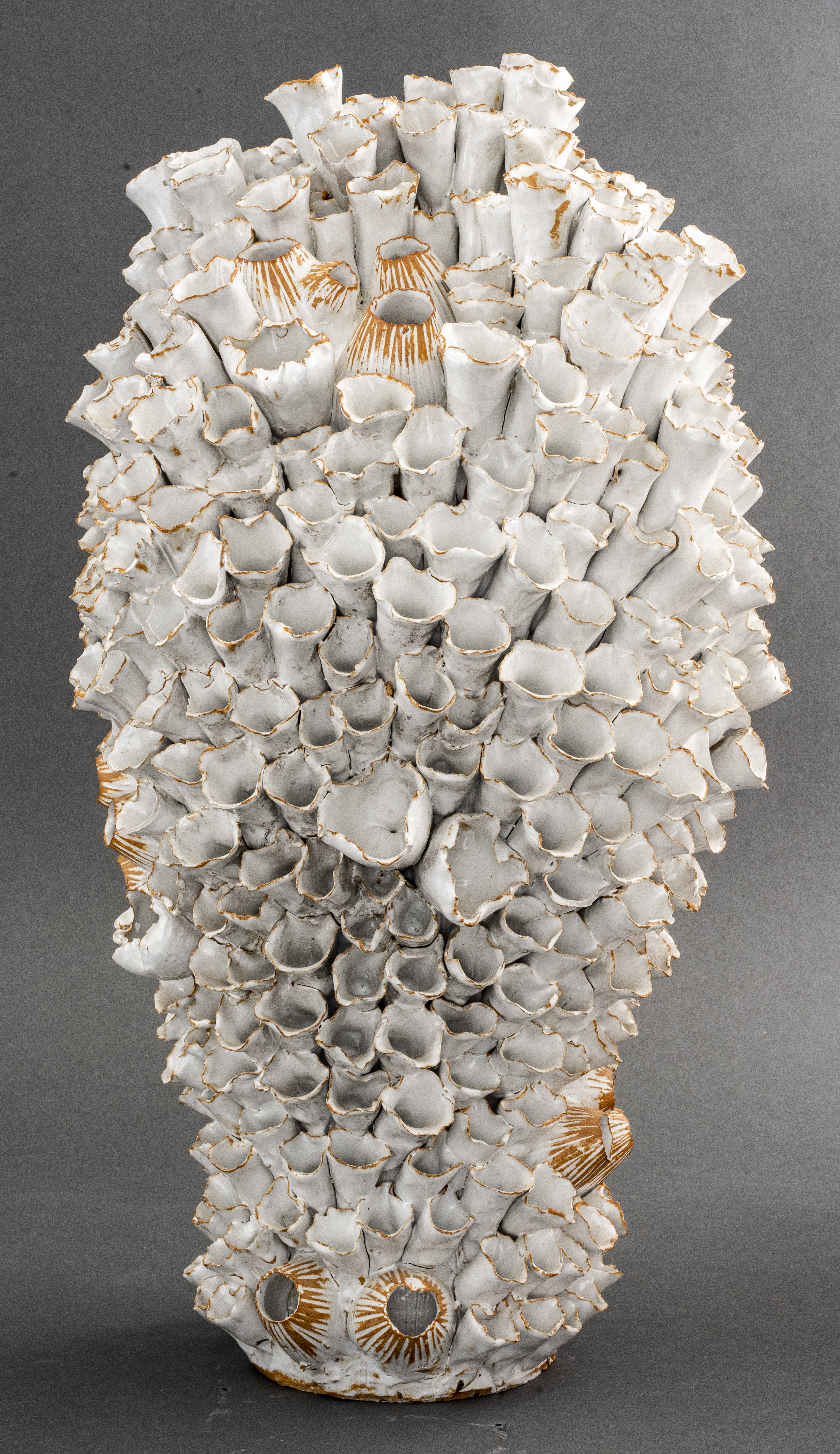 TOZAI MODERN BARNACLE CERAMIC