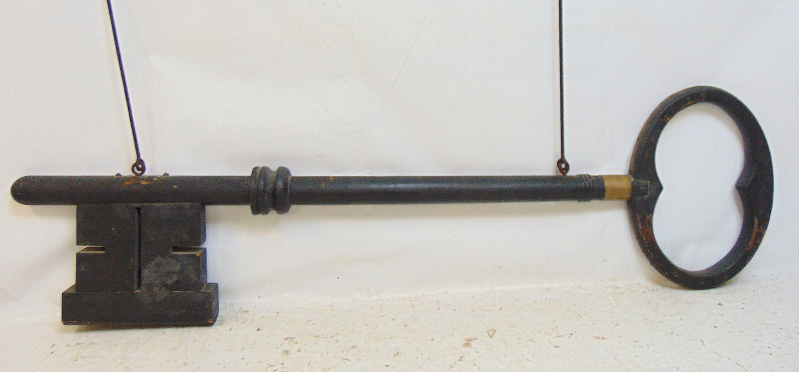 TRADE SIGN LOCKSMITH LARGE BLACK