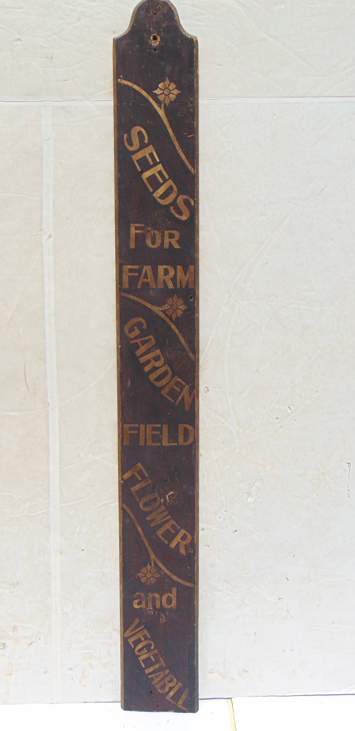 TRADE SIGN "SEEDS FOR FARM GARDEN