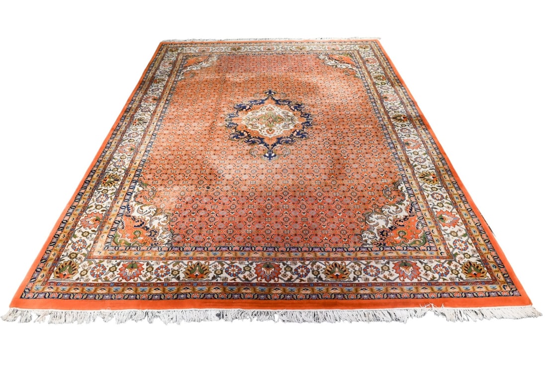 TRADITIONAL ORIENTAL HAND MADE WOOL