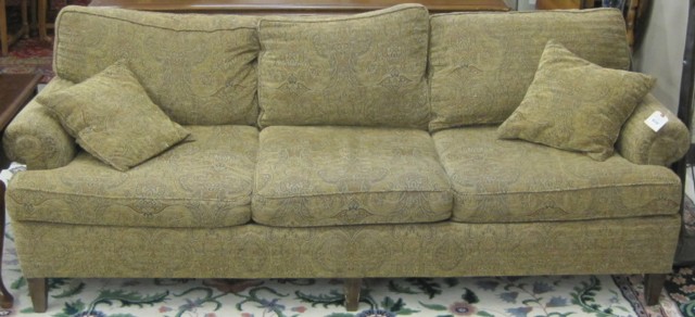 TRADITIONAL STYLE BROWN SOFA