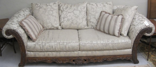 TRADITIONAL STYLE SCROLL-ARM SOFA