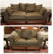 TRADITIONAL STYLE SOFA AND LOV