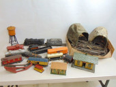 TRAIN LOT, LIONEL, INCLUDES LI